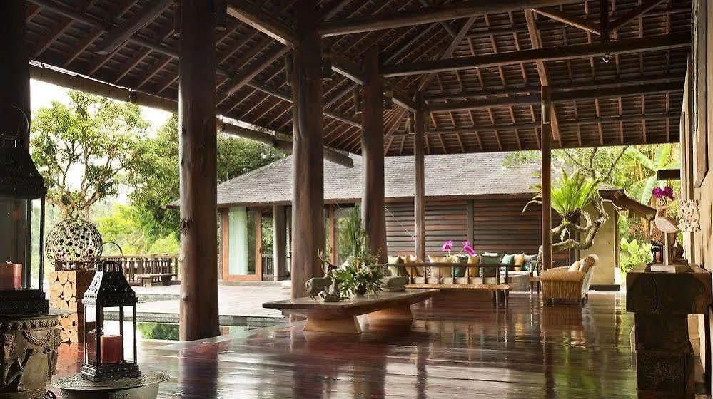 Kamaniiya River Villa location